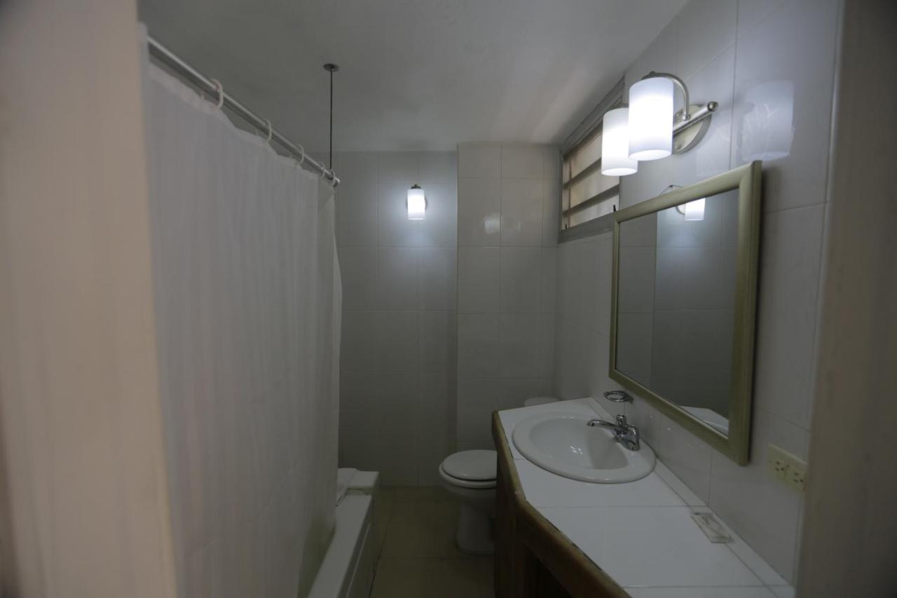 Prince Hotel Port-au-Prince Exteriör bild