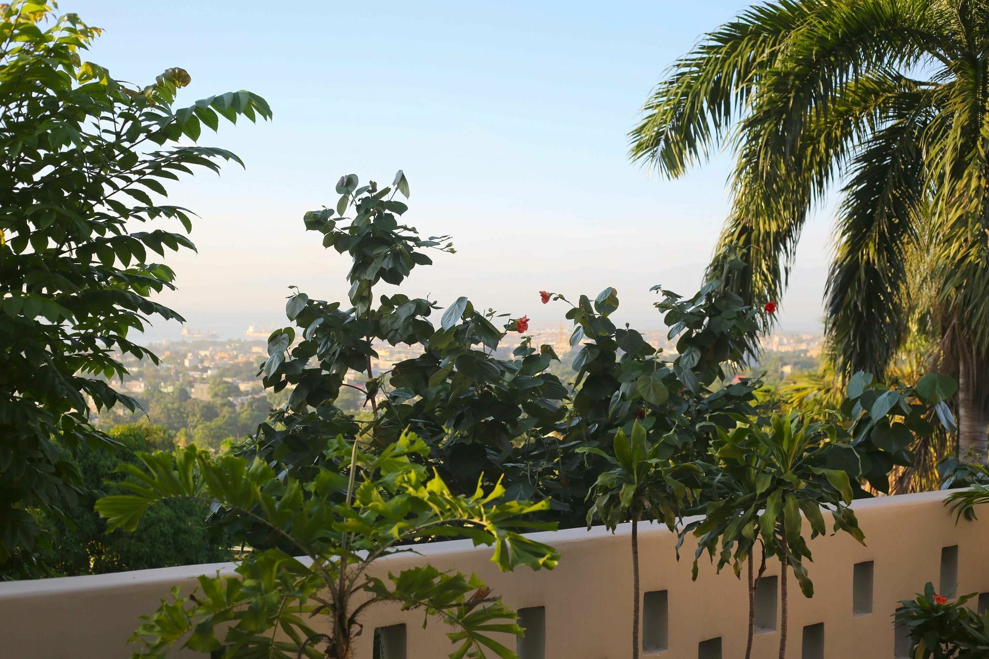 Prince Hotel Port-au-Prince Exteriör bild
